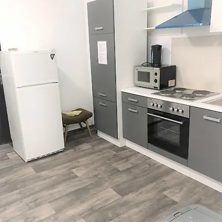 Monteurzimmer شقة فندقية Nittendorf
